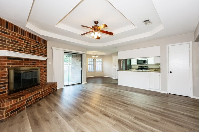 Photo - 1404 Copper Ridge St