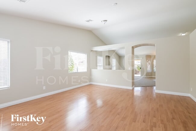 Photo - 811 Mesa Pine Ct