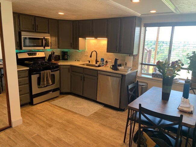 Photo - 1632 Michael Way Unit 1
