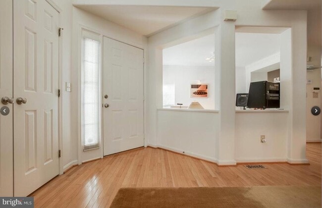 Building Photo - 9810 Bolton Village Ct