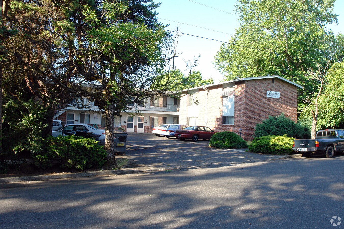 alderwood apartment - alderwood apartment