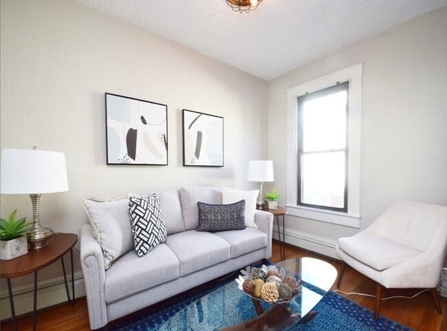 Photo - 217 Boylston St Unit 2