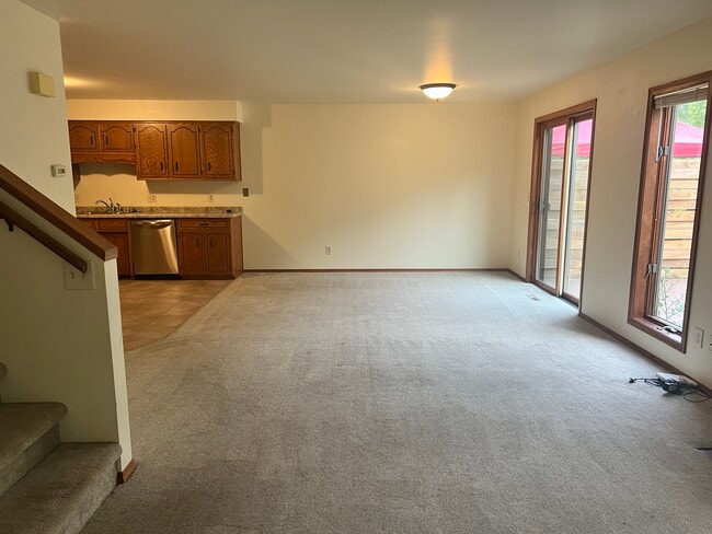 Photo - 23 Hollyhock Ct