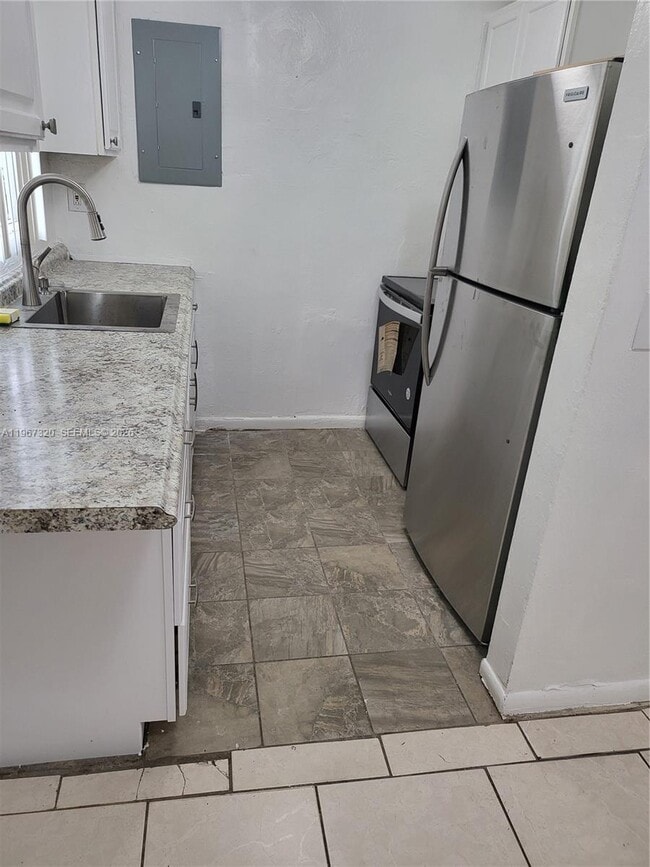 Photo - 755 NW 84th St