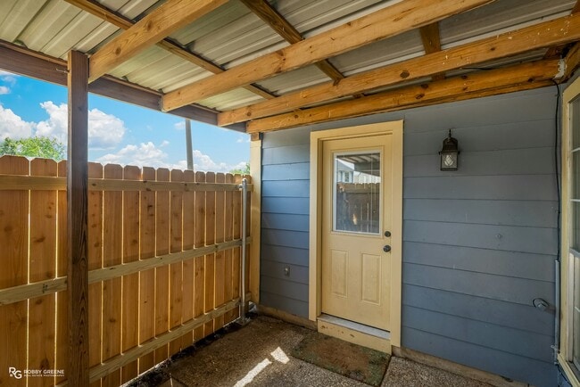 Photo - 10142 Carlsbad Dr