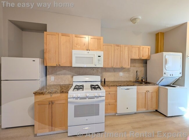 Photo - 254 Windsor St Unit #1R