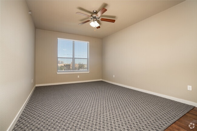 1BR, 1BA - 635SF