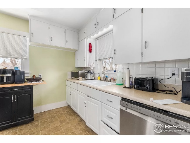 Photo - 1735 6th Ave