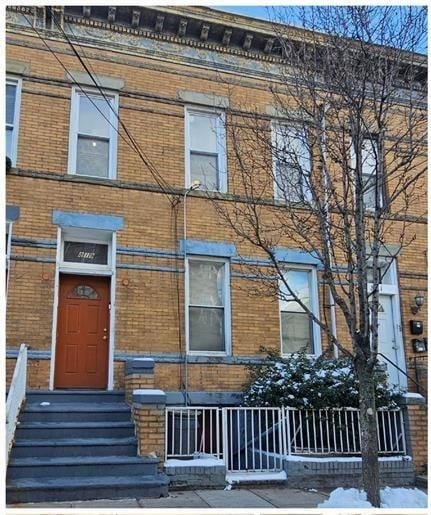 Building Photo - 819 27th St Unit 1 Rental