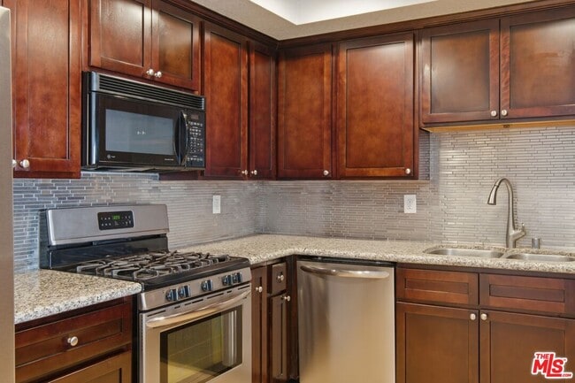Photo - 10650 Kinnard Ave Unit 104