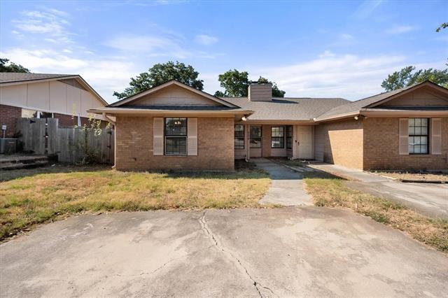 708 Woodland Ct