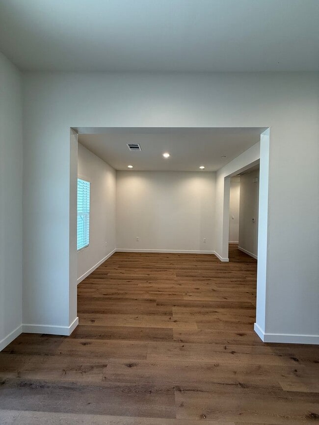 Photo - 16806 Mairs Dr