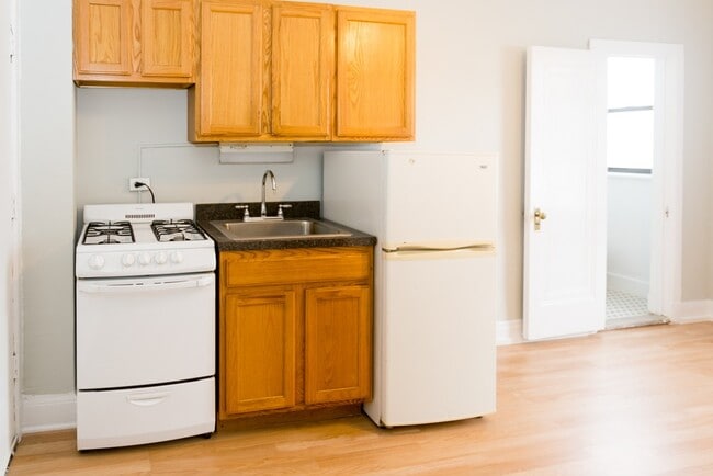 Photo - 3810 N Fremont St Unit J06P