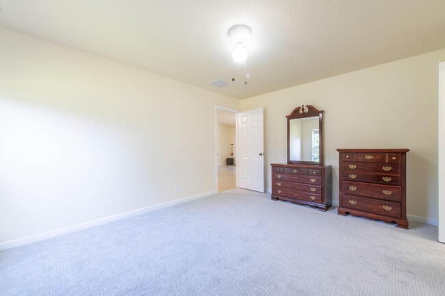 Photo - 1470 SW Gadsan Ave