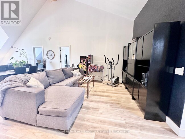 Photo - 796363 Grey 19 Rd