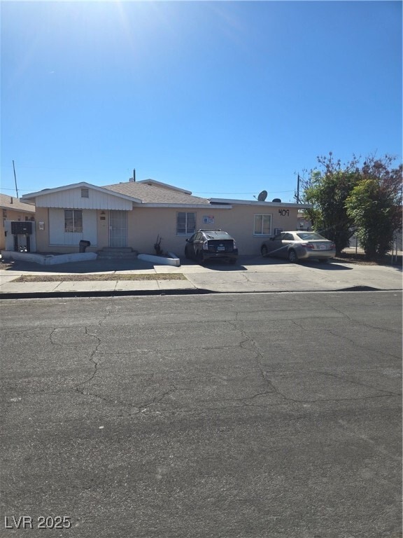 Building Photo - 409 W Van Buren Ave Unit 6