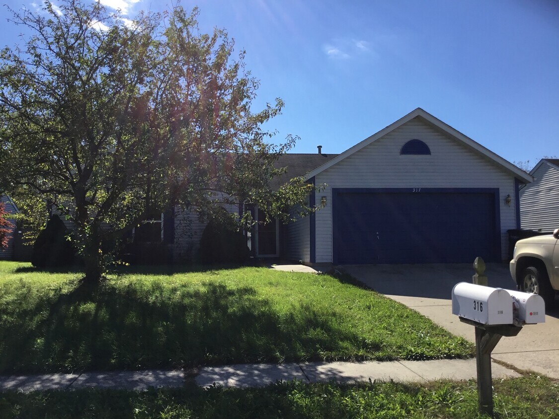 Photo - 317 Cheshire Ln (Lafayette, IN)