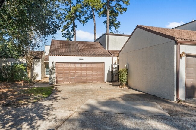 Building Photo - 20309 Sunny Shores Dr Unit C