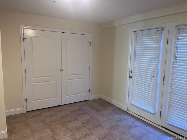 Photo - 384 W Montauk Hwy