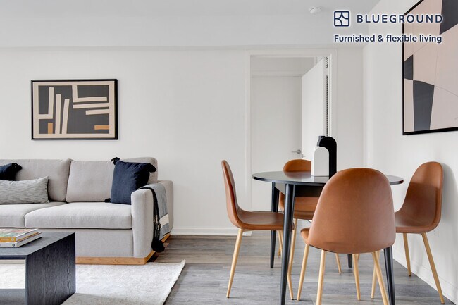 Photo - 520 W 43rd St Unidad FL8-ID741