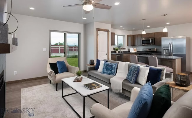 Photo - 1303 Fozzie Ln Unidad C