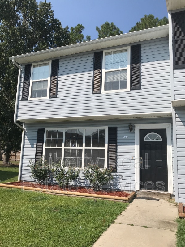 Building Photo - 1100 Pineland Ave Unit Apt 7A