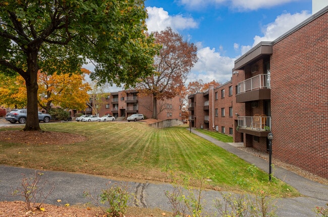 Ledgewood Court Apartments