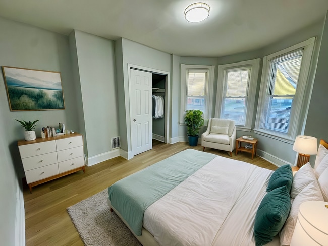 Photo - Remodeled 3b/1b House in South Philly! Section 8 Only