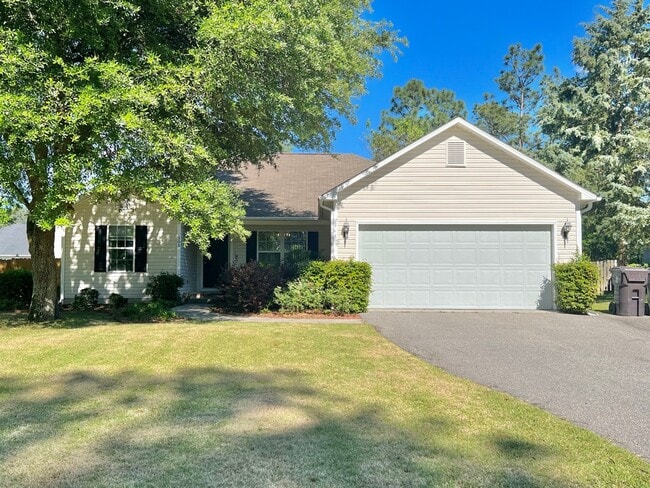 Building Photo - 305 Woodgreen Dr