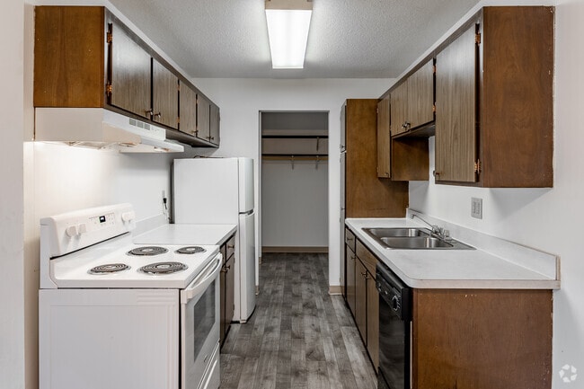 2BR, 1BA - 1,110SF - Kitchen
