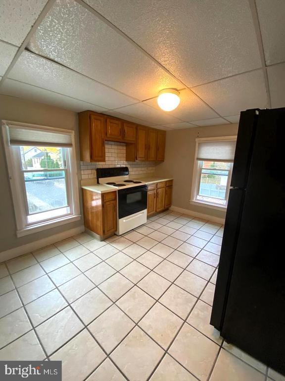 Photo - 64 S Evans St