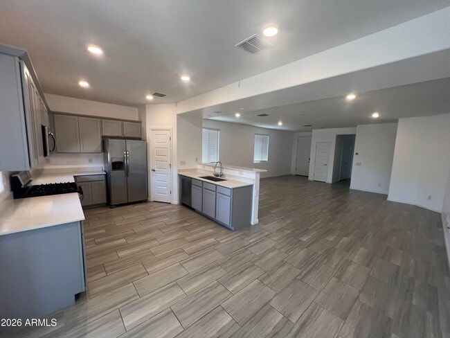 Photo - 19 N 197th Dr