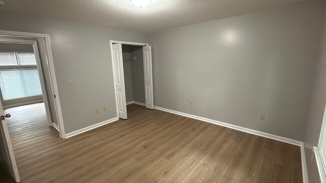 800 Lullwater Rd Unit 800