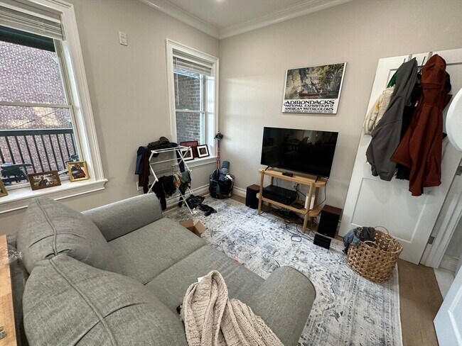 14 Mount Hood Rd