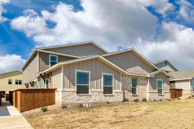 727 Harvest Moon Dr