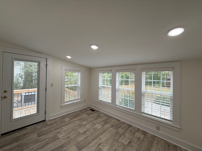 Photo - 112 Donaldson St