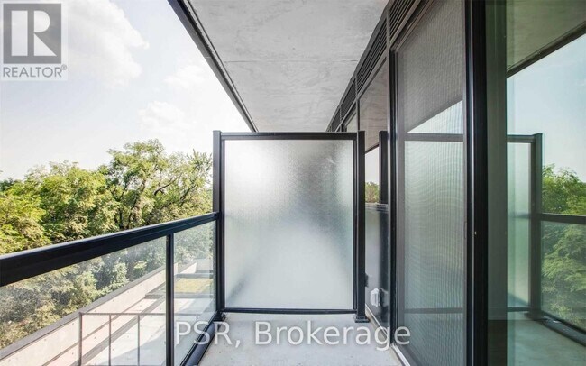 Photo - 2799 Kingston Rd Unité 524