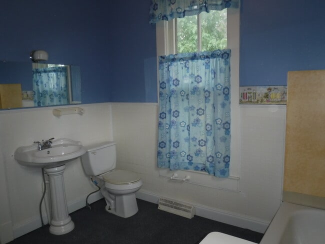 Photo - 4503 Maxwell Rd
