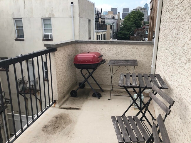 Photo - 778 S Harshaw St Unit 2