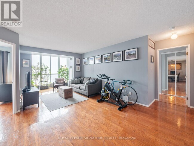 Photo - 2550 Lawrence Ave E Unit 1404