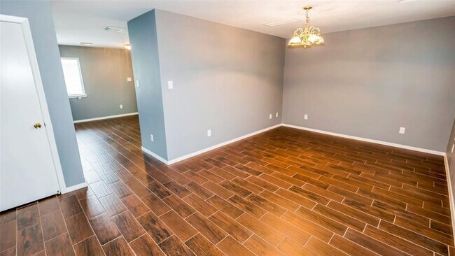Photo - 6127 Lone Prairie Way