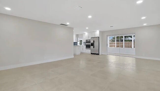 Photo - 219 SE 13th St