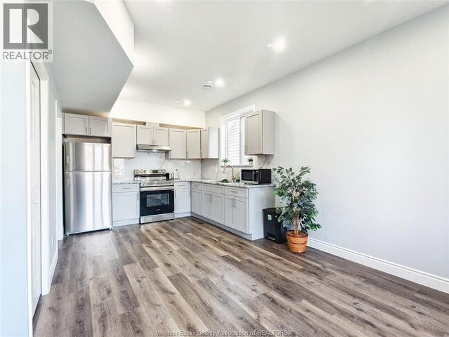 Photo - 1013-1015 CALIFORNIA AVENUE