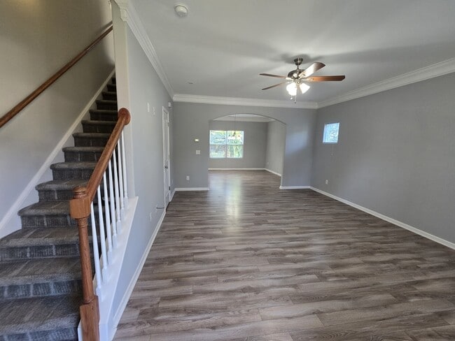 Photo - 625 River Creek Rd