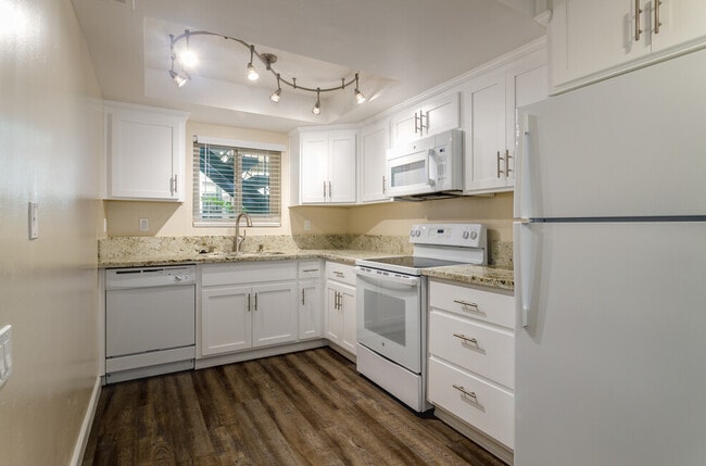 1x1 B - Marconi Gardens East