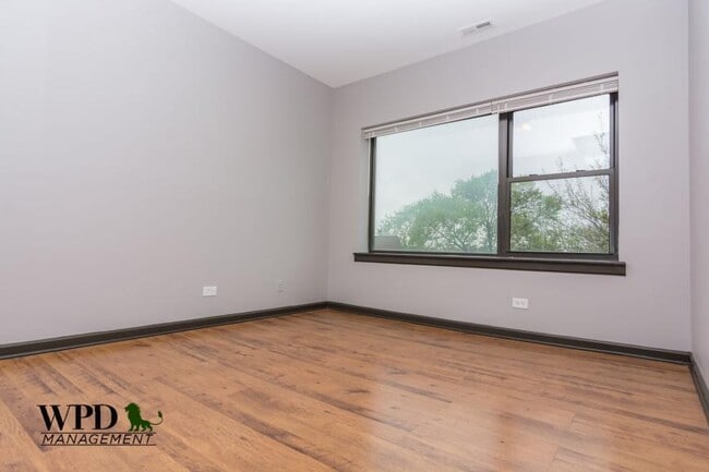 Building Photo - 2 bedroom in Chicago IL 60619 Unit 1