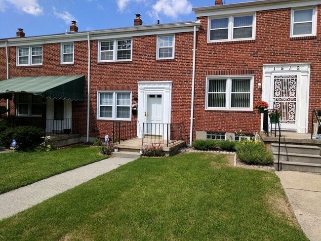 Building Photo - 1508 Langford Rd