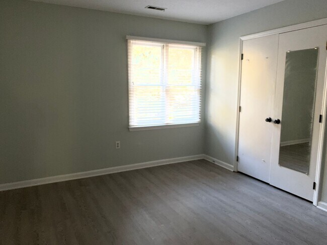 Photo - 2818 Unidad A