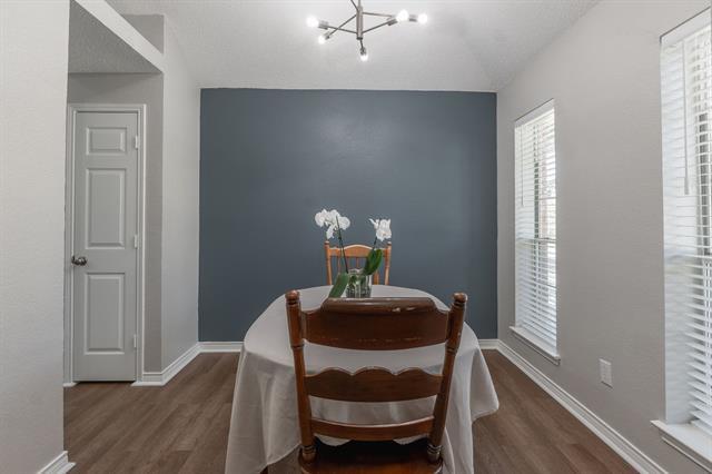 Photo - 1205 Surrey Cir