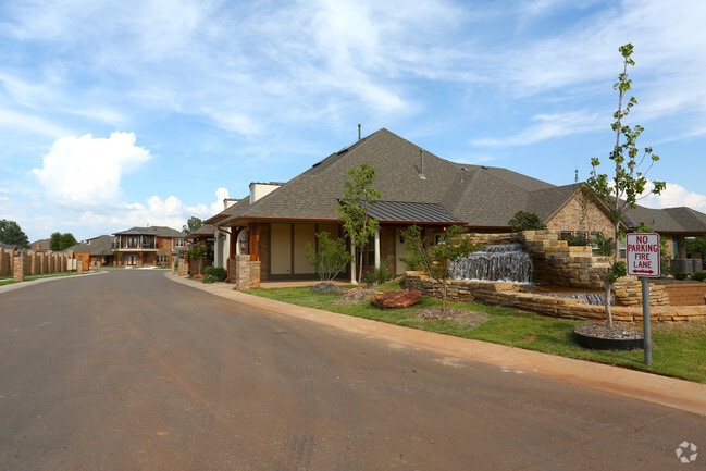 Building - Chateaux at Mon Abri